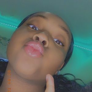 Meet your Posher, Kizzy